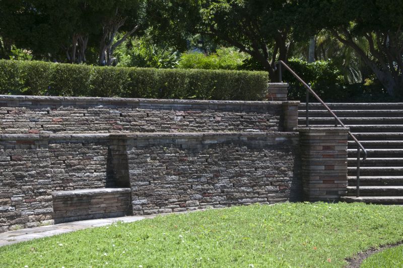 Retaining Wall with Natural Stone